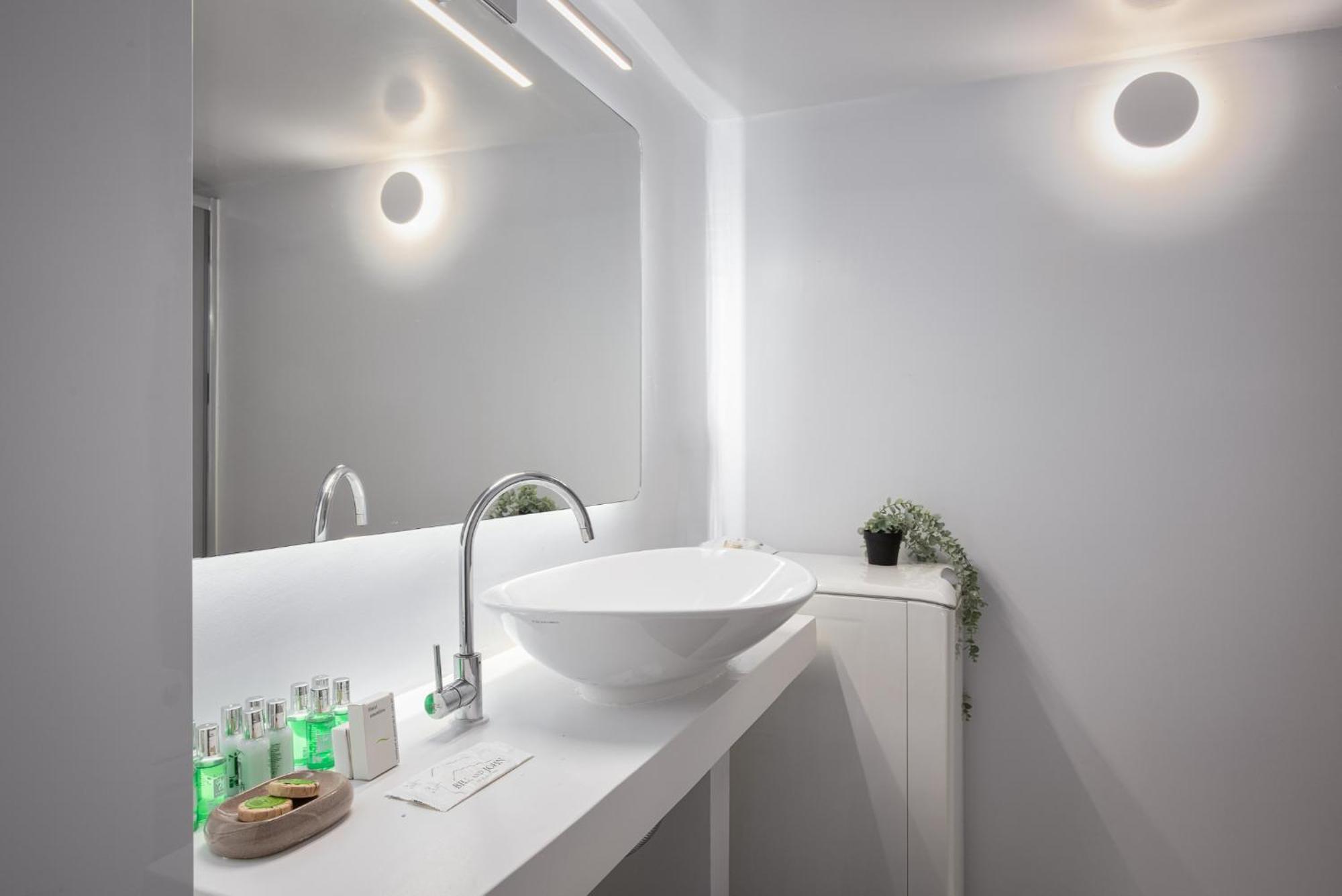 Vouliagmeni Stylish